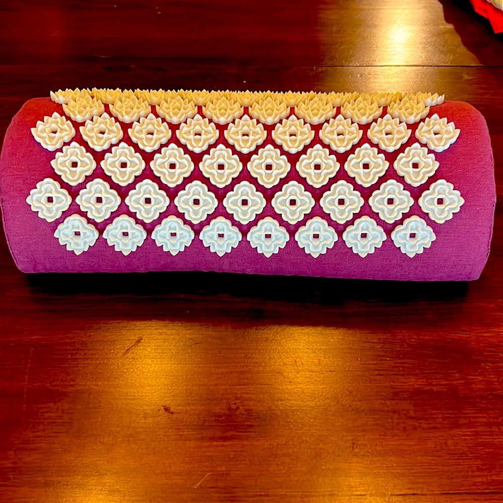 NWT Kanjo Acupressure Neck Pillow